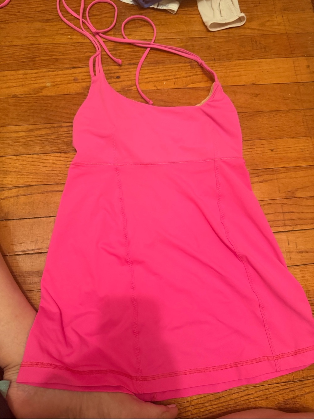 lululemon athletica Hot Pink halter top with halter neck tie small (4)